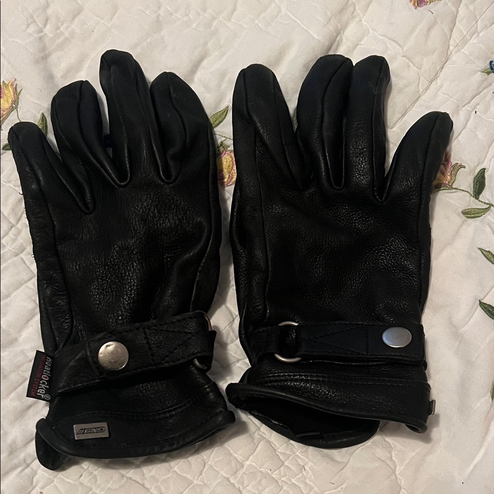4/$20 Wilsons Leather Men's Classic Black Gloves